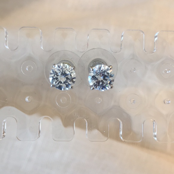 Cubic Zirconia Stud Earrings - Picture 3 of 6